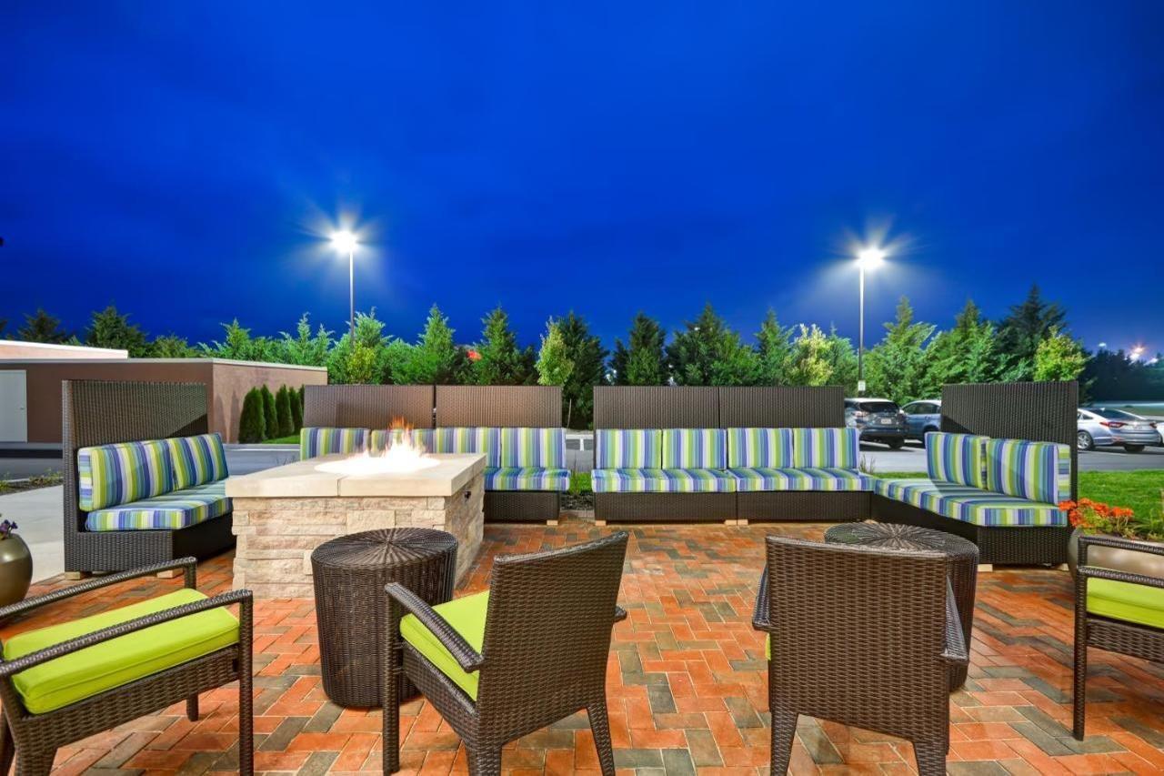 Home2 Suites By Hilton Charles Town Exteriör bild
