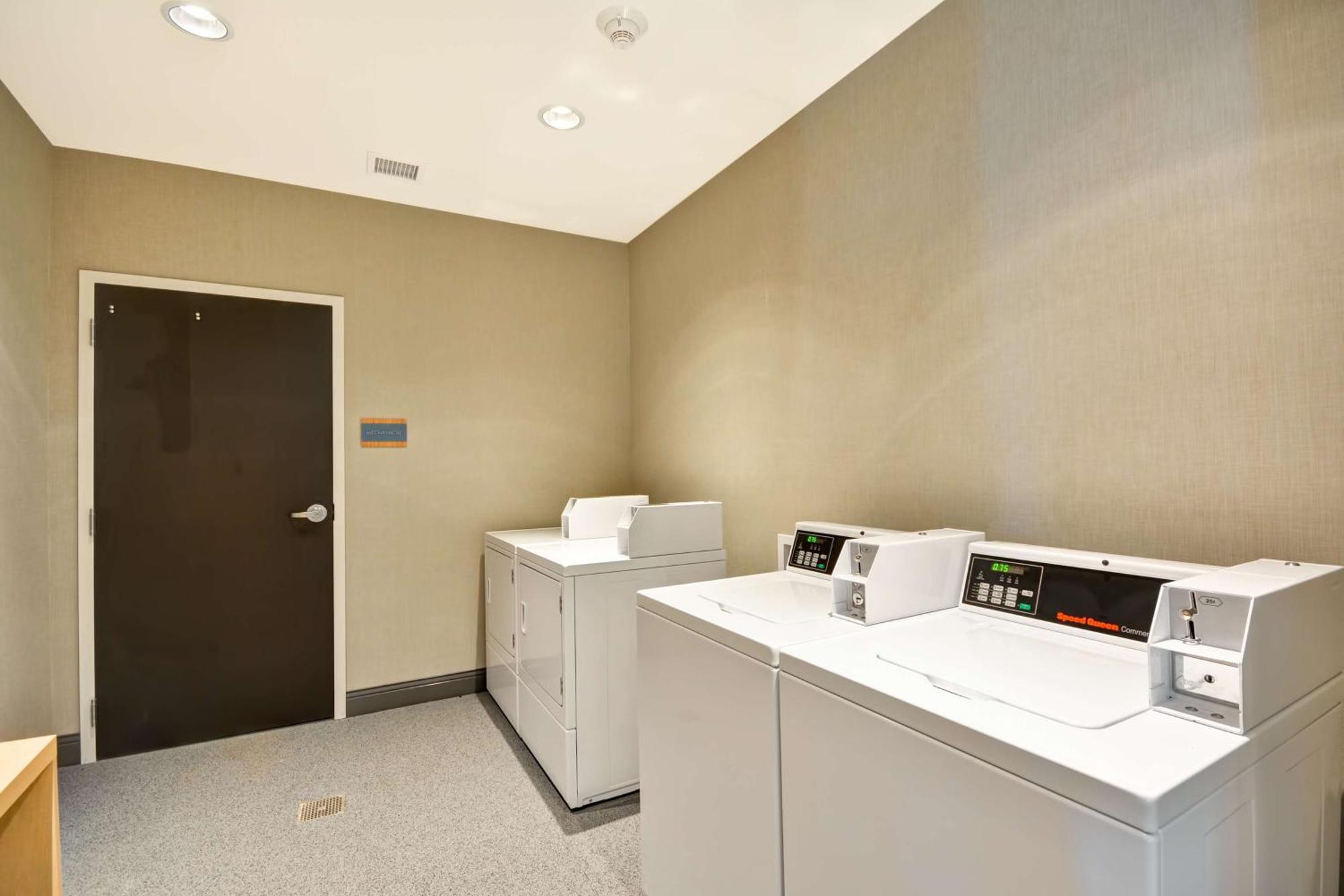 Home2 Suites By Hilton Charles Town Exteriör bild